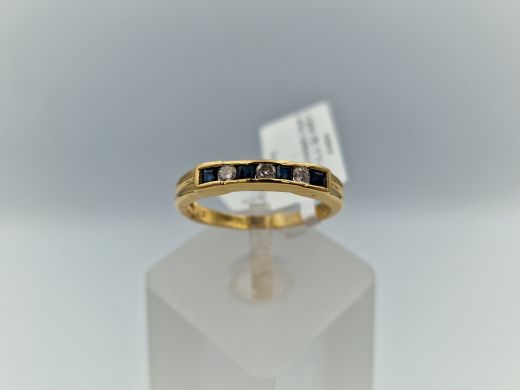 Zelta gredzens ar briljantu un safīru, 3.08 g, izm. 18