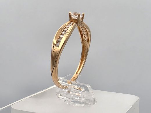 Gold ring with zircon, 1.70 g, size 19