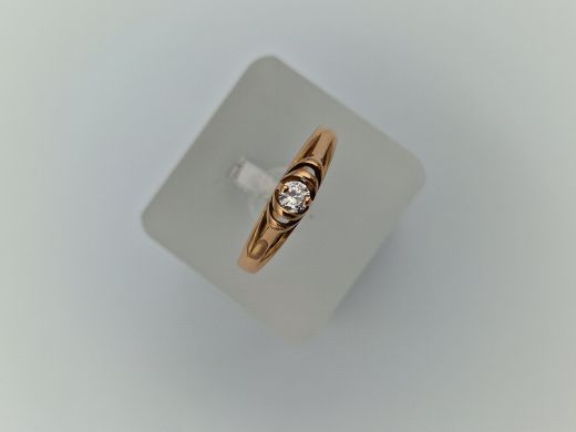 Золотое кольцо с цирконом, 2.3 г, разм. 18