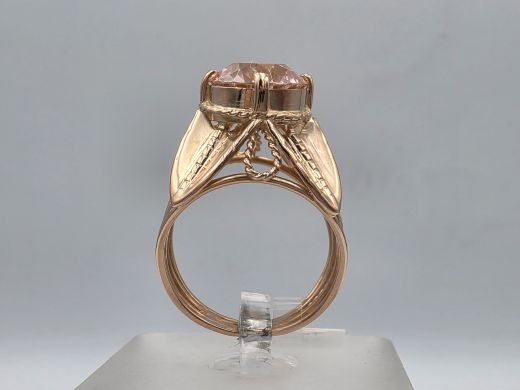 Золотое кольцо с цирконом, 6.3 г, разм. 17