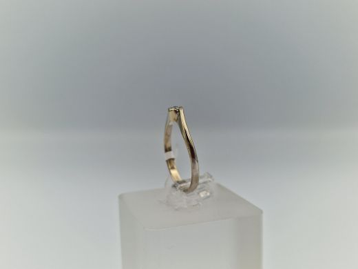 Zelta gredzens ar briljantu, 2.32 g, izm. 17.5