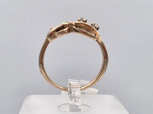 Gold ring with zircon, 2.38 g, size 17.5