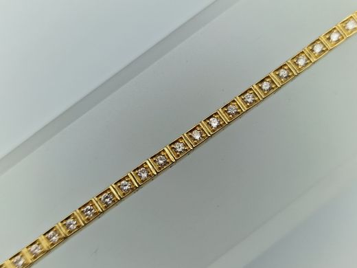 Gold bracelet with diamonds, 11.03 g