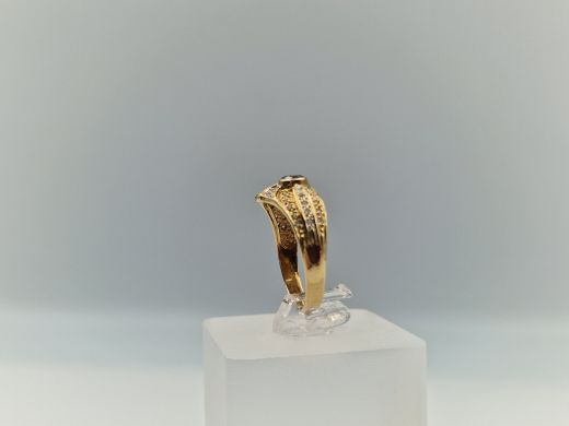 Zelta gredzens ar topāzu, 3.35 g, izm. 17.5