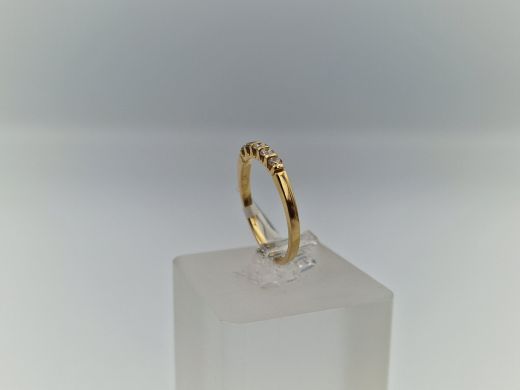 Золотое кольцо с бриллиантом, 1.83 г, разм. 17.5