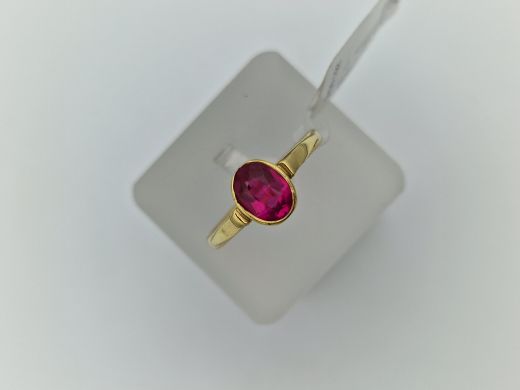 Zelta gredzens ar koraļļi, 3.39 g, izm. 17