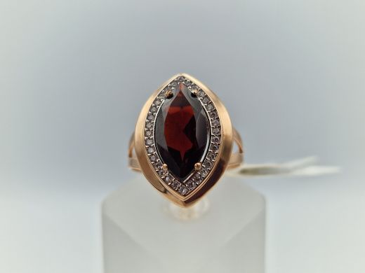 Zelta gredzens ar granātu un cirkoniju, 5.75 g, izm. 19