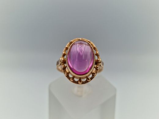 Золотое кольцо с кораллом, 5.97 г, разм. 18