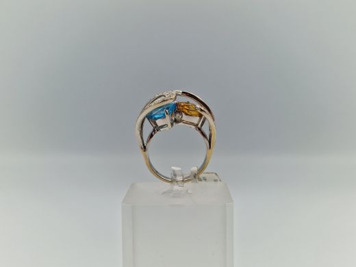 Zelta gredzens ar briljantu un topāzu un citrīnu, 9.07 g, izm. 17.5