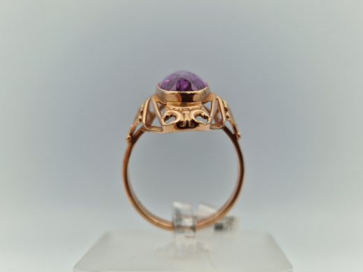 Zelta gredzens ar koraļļi, 4.83 g, izm. 18