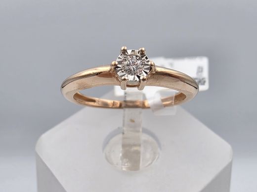 Gold ring with diamond, 1.39 g, size 15.5