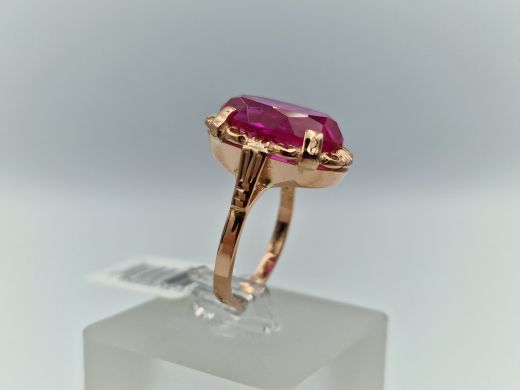 Zelta gredzens ar koraļļi, 6.47 g, izm. 18