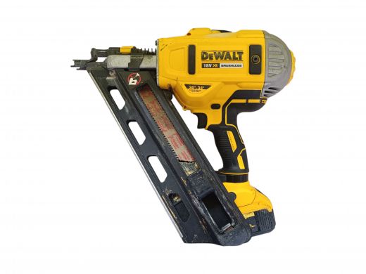 DeWALT DCN693