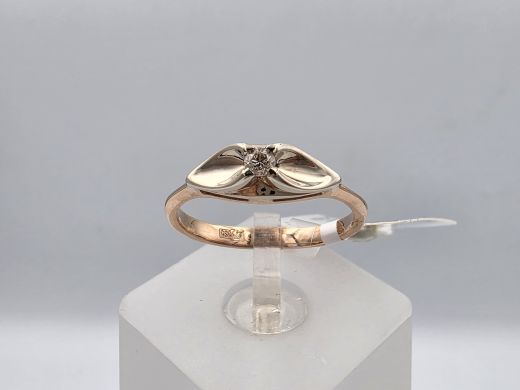 Золотое кольцо с бриллиантом, 2.54 г, разм. 17.5