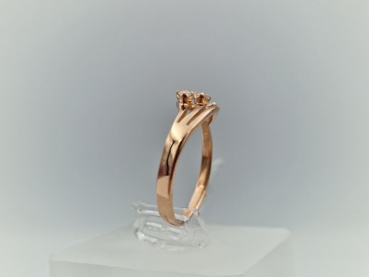 Золотое кольцо с цирконом, 1.78 г, разм. 17.5