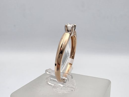 Zelta gredzens ar briljantiem, 1.79 g, izm. 17