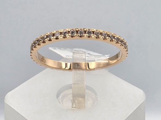 Gold ring with zircon