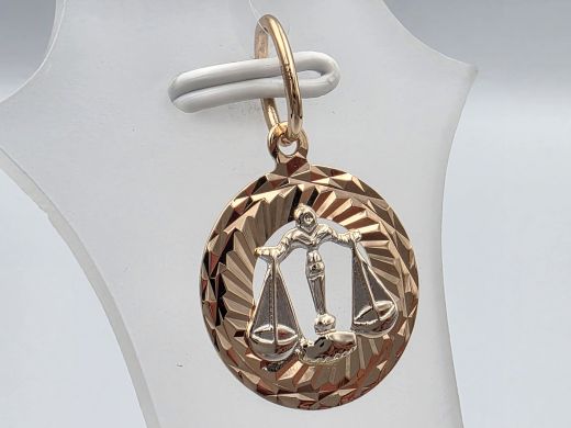 Gold pendant, 1.04 g