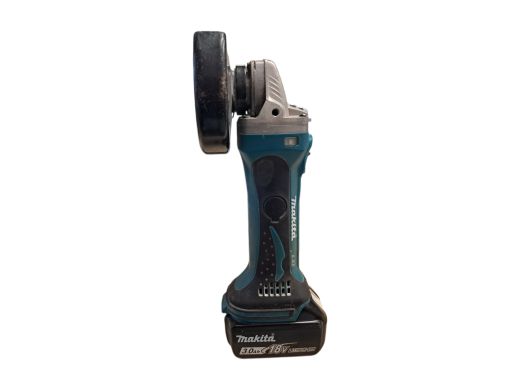 Makita DGA452 