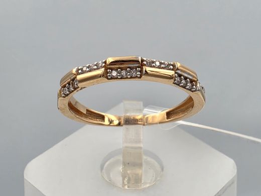 Gold ring with zircon, 1.75 g, size 17