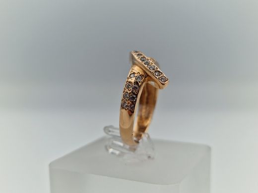 Золотое кольцо с цирконом, 4.2 г, разм. 17