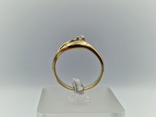 Zelta gredzens ar briljantu, 2.37 g, izm. 17.5