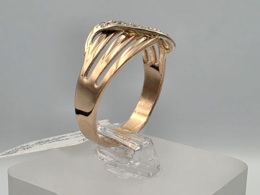 Gold ring with zircon, 3.11 g, size 17.5