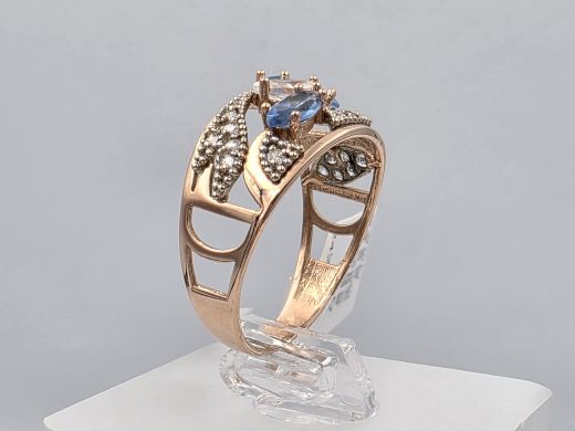 Gold ring with zircon, 2.54 g, size 17.5