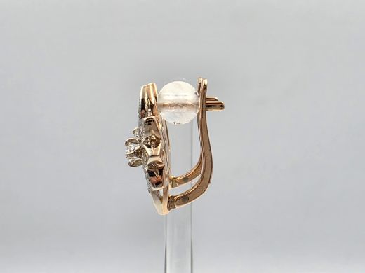 Gold earrings with diamond, 4.39 g