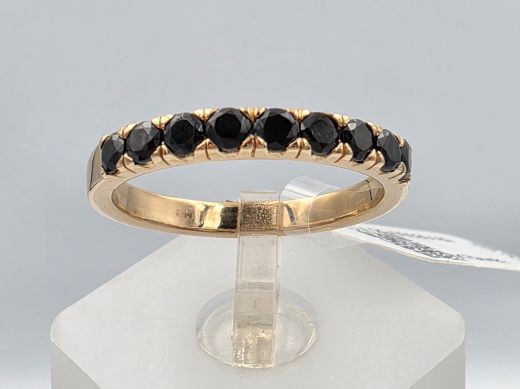 Gold ring with zircon