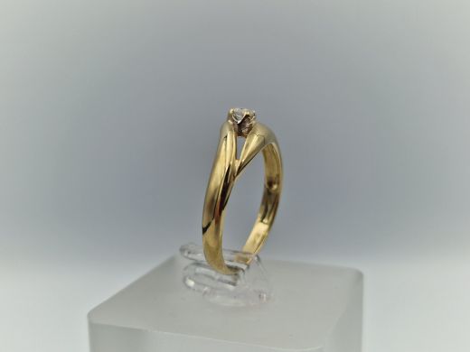 Zelta gredzens ar briljantu, 2.37 g, izm. 17.5