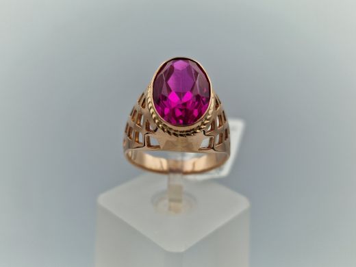 Zelta gredzens ar koraļļi, 7.12 g, izm. 18.8