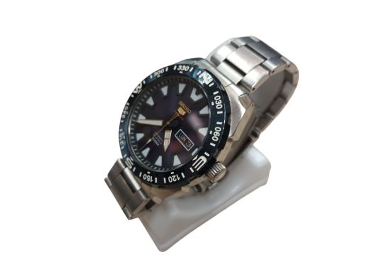 Seiko 5 Sports 