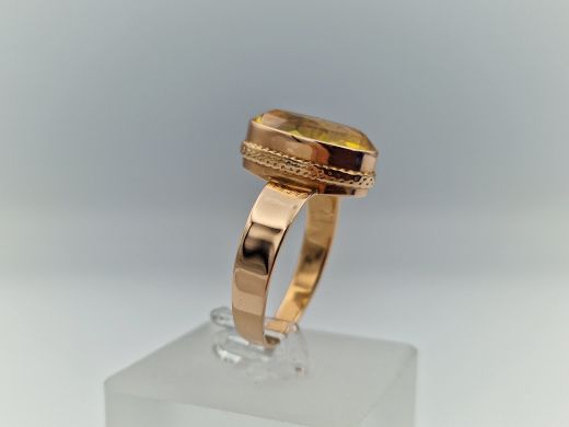 Zelta gredzens ar koraļļi, 4.91 g, izm. 19.5