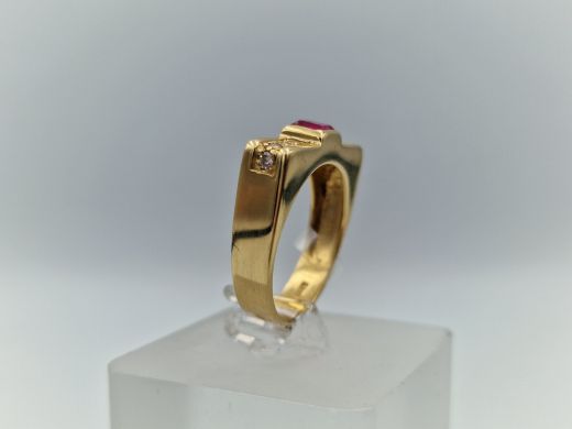 Zelta gredzens ar cirkoniju, 5.19 g, izm. 17.8