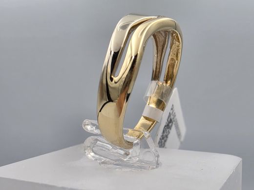 Gold ring with diamond, 3.64 g, size 17.5