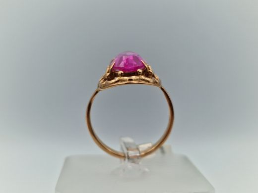 Zelta gredzens ar koraļļi, 4.09 g, izm. 18