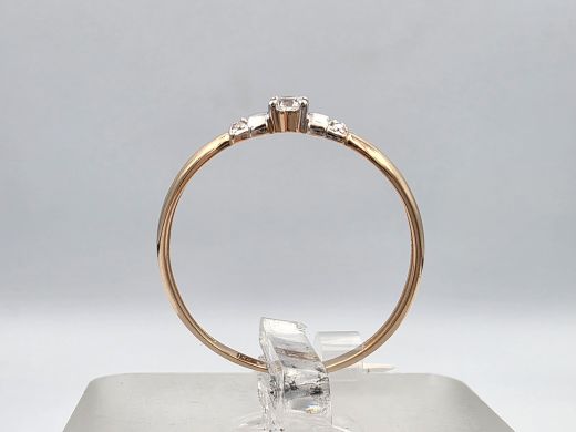 Zelta gredzens ar cirkoniju, 0.85 g, izm. 17