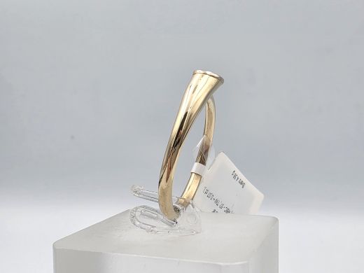 Золотое кольцо с бриллиантом, 4.38 г, разм. 18.5