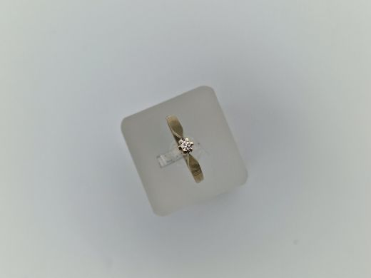 Zelta gredzens ar briljantu, 1.62 g, izm. 17
