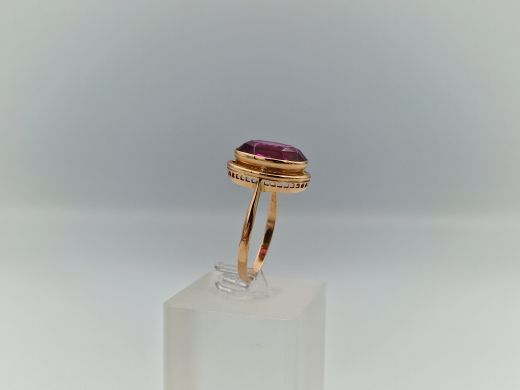 Zelta gredzens ar koraļļi, 5.83 g, izm. 21.2