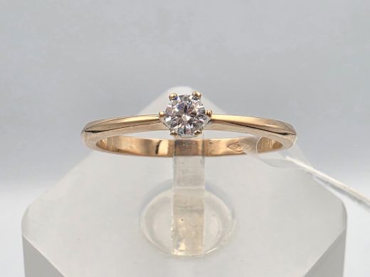 Gold ring with zircon, 1.37 g, size 16