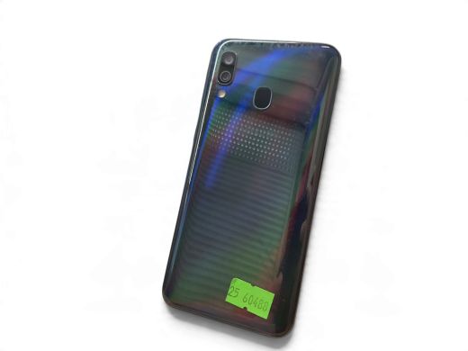 Samsung A40 64 gb