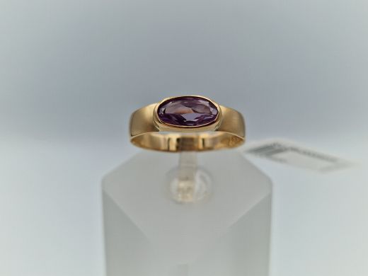 Zelta gredzens ar koraļļi, 2.3 g, izm. 18