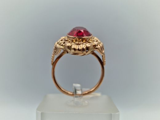 Zelta gredzens ar koraļļi, 7.29 g, izm. 18.5