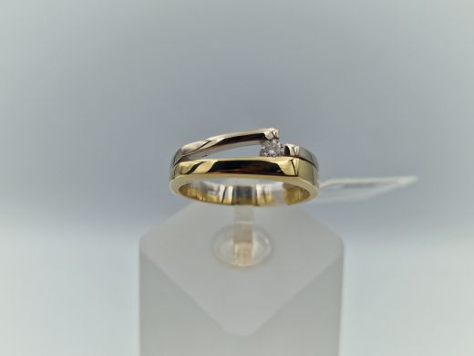 Zelta gredzens ar briljantu, 5.14 g, izm. 18.5
