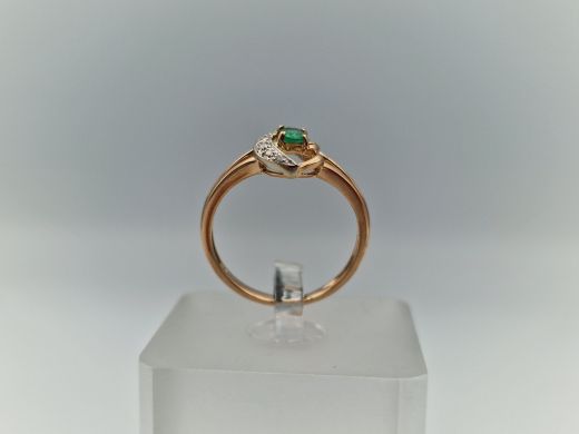 Zelta gredzens ar briljantu un smaragdu, 1.96 g, izm. 16.5