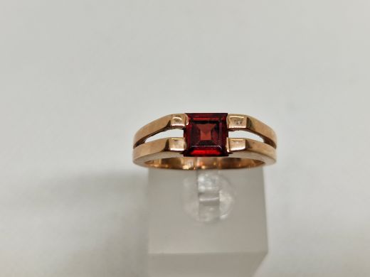 Zelta gredzens ar cirkoniju, 4.46 g, izm. 17.5