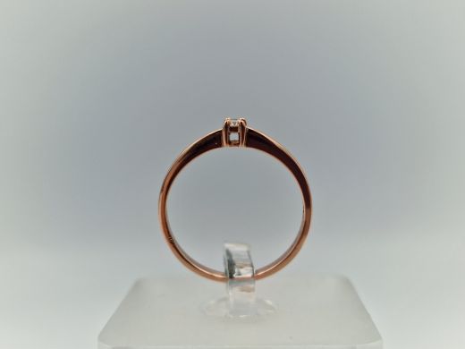 Золотое кольцо с бриллиантом, 1.35 г, разм. 16
