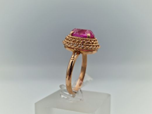 Zelta gredzens ar koraļļi, 6.37 g, izm. 20.5